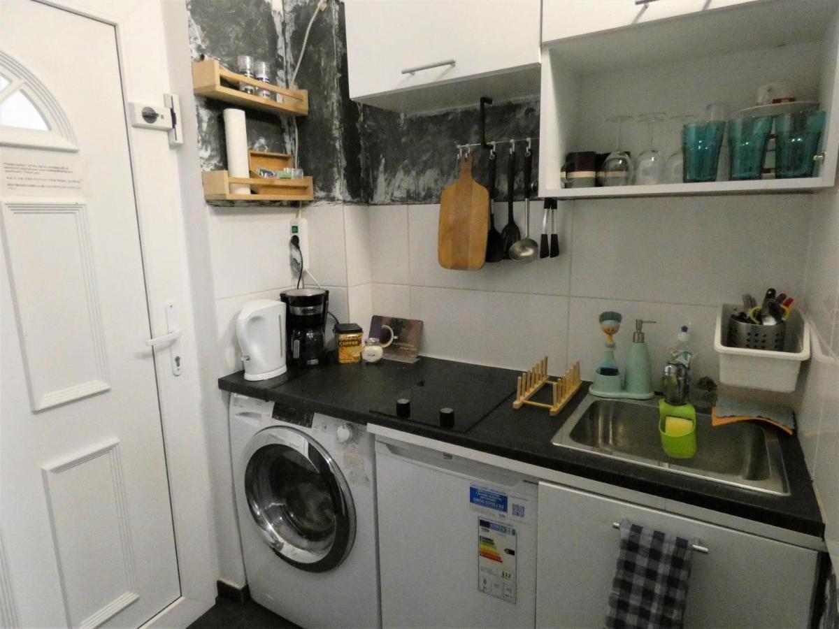 Apartmán Msq Diana - 10 Min From Center - Free Coffee And Tea - High Speed Internet Vídeň